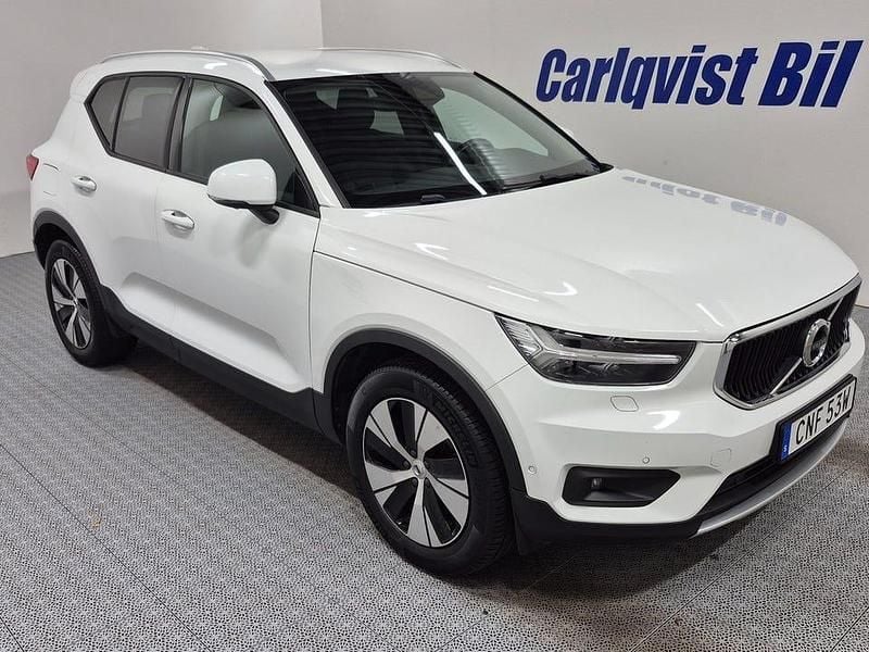 Vit Begagnad 2020 Volvo XC40 SUV | 315 000 kr (Marknadspris) - Bild 1/4