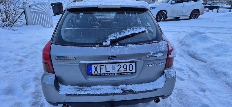 Begagnad Subaru Outback 2006 Kombi