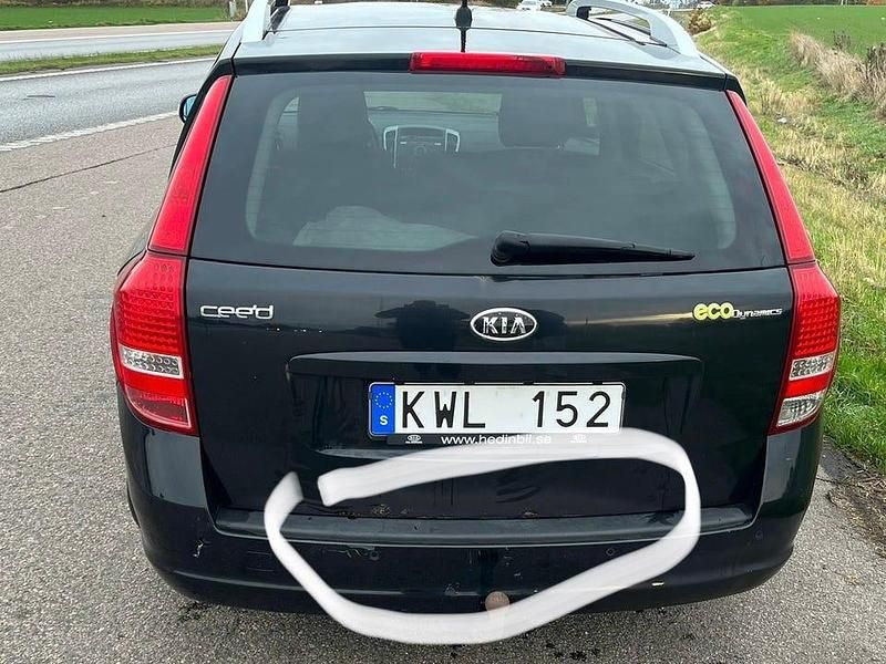 Begagnad Kia Ceed Sportswagon 115 HK (84 kW) 2010 Kombi