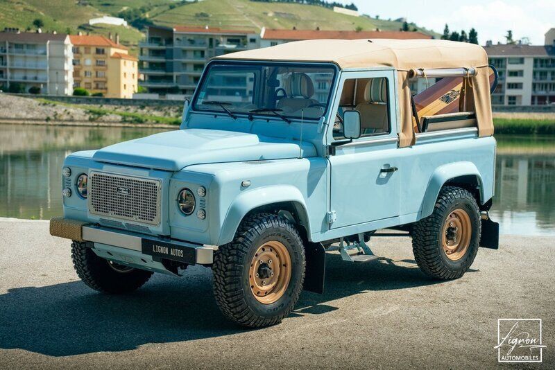 Begagnad 2012 Land Rover Defender SUV | 949 900 kr - Bild 1/4