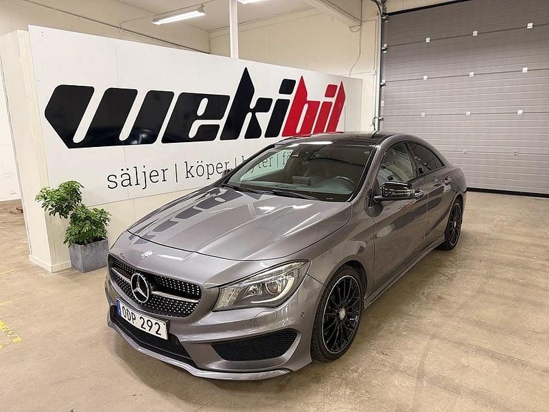 Mörkgrå Begagnad 2016 Mercedes CLA220 AMG Sedan | 214 500 kr (Marknadspris) - Bild 1/4