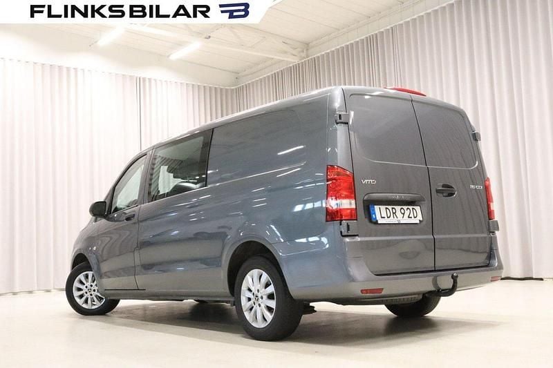 Begagnad Mercedes Vito 163 HK (119 kW) 2022 Grå Van