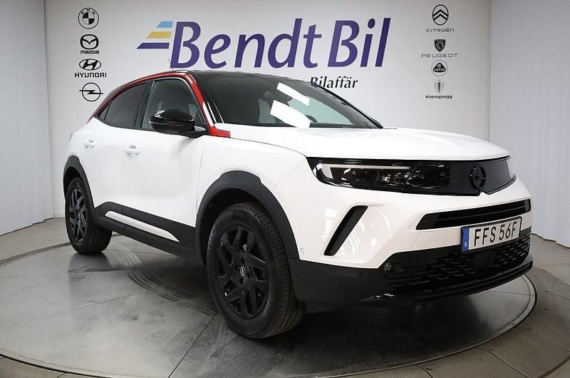 Vit Begagnad 2021 Opel Mokka GS Line SUV | 189 500 kr (Marknadspris) - Bild 1/3