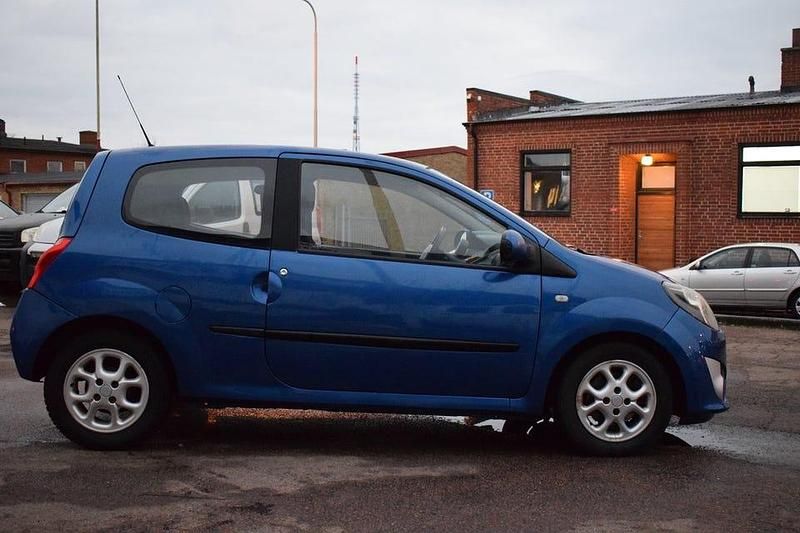 Begagnad Renault Twingo 77 HK (56 kW) 2009 Blå Halvkombi