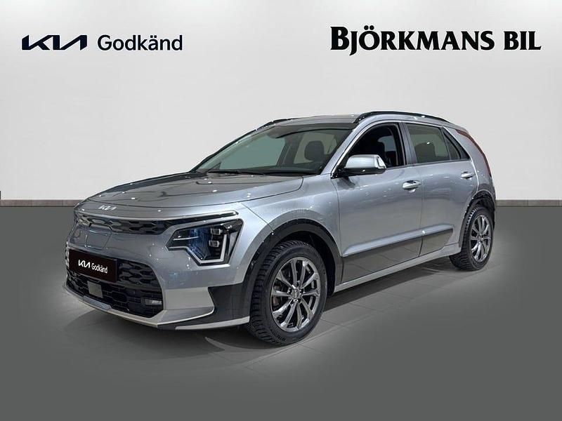 /klg/ steel grey Begagnad 2022 Kia e-Niro SUV | 309 000 kr (Marknadspris) - Bild 1/4