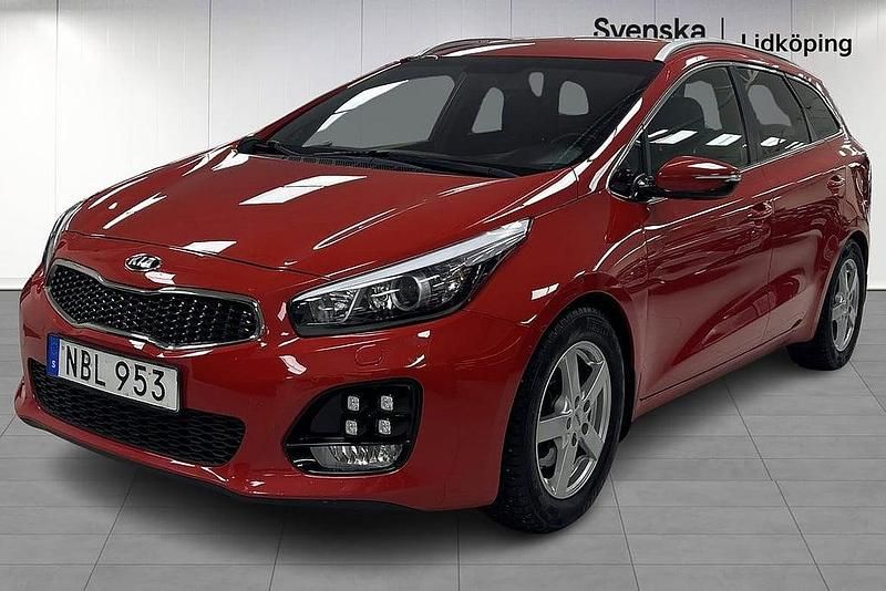 Röd Begagnad 2018 Kia Ceed Sportswagon Kombi | 149 900 kr (Marknadspris) - Bild 1/4