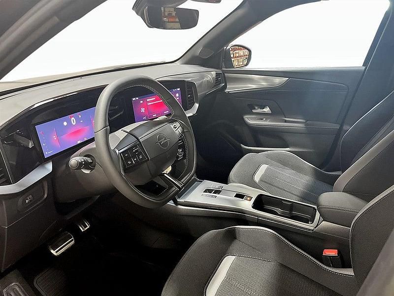 Begagnad Opel Mokka 131 HK (96 kW) 2024 Svart SUV