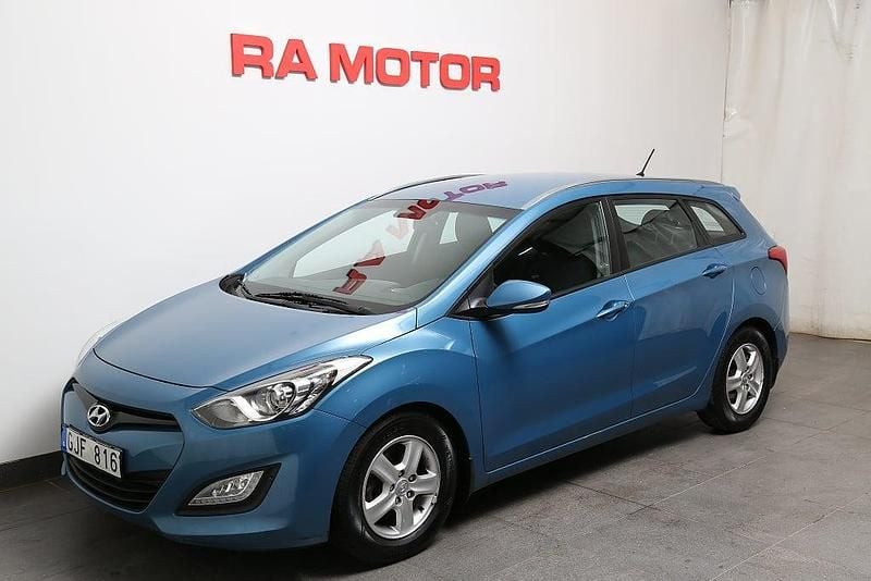 Begagnad Hyundai i30 135 HK (99 kW) 2012 Blå Kombi