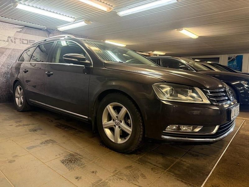 Begagnad VW Passat 170 HK (125 kW) 2012 Brun Kombi