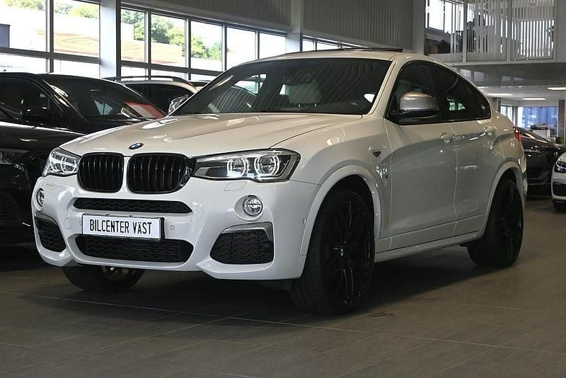 Vit Begagnad 2016 BMW X4 M Sport SUV | 289 000 kr (Marknadspris) - Bild 1/4