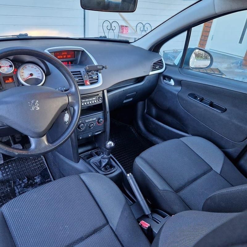 Begagnad Peugeot 207 95 HK (69 kW) 2010