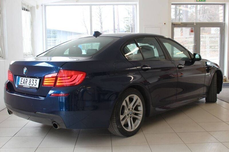 Begagnad BMW 535 M Sport 313 HK (230 kW) 2013 Mörkblå (mörk blå) Sedan