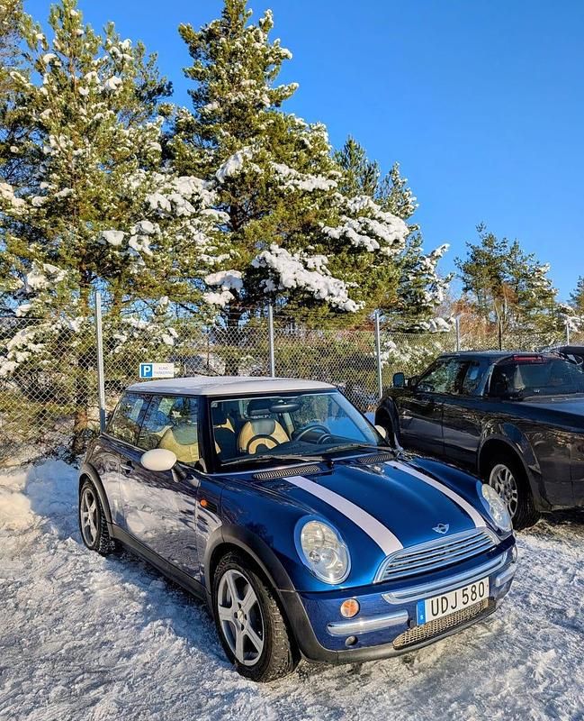 Begagnad Mini Cooper 116 HK (85 kW) 2003 Halvkombi