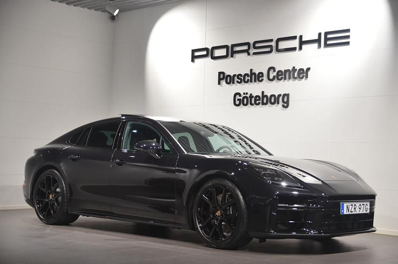 Ny 2026 Porsche Panamera 4 Sedan | 1 853 200 kr - Bild 1/4
