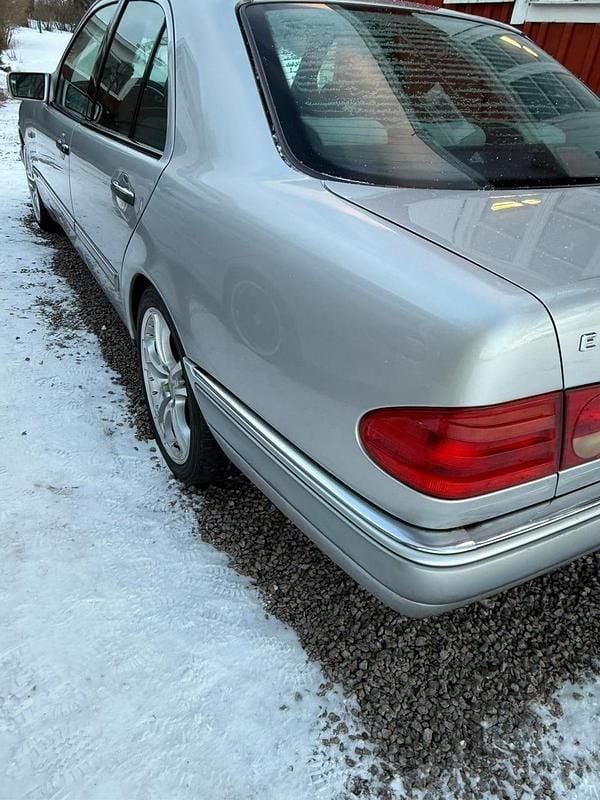 Begagnad Mercedes E290 1997