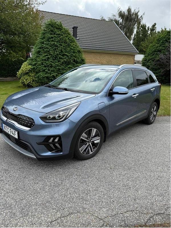 Blå Begagnad 2020 Kia Niro Advance SUV | 205 000 kr (Marknadspris) - Bild 1/4