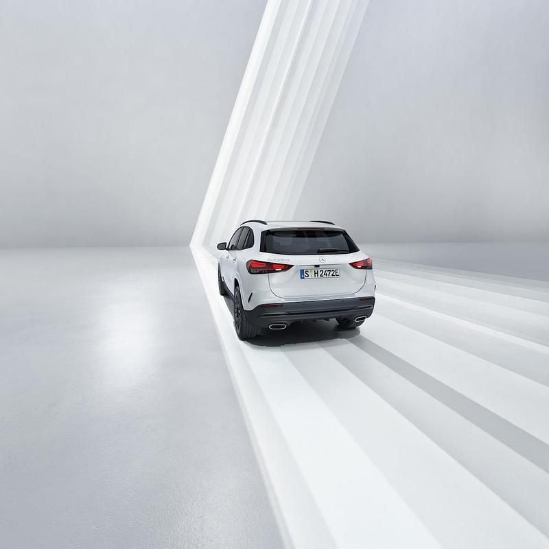 Begagnad Mercedes GLA250 2024 SUV