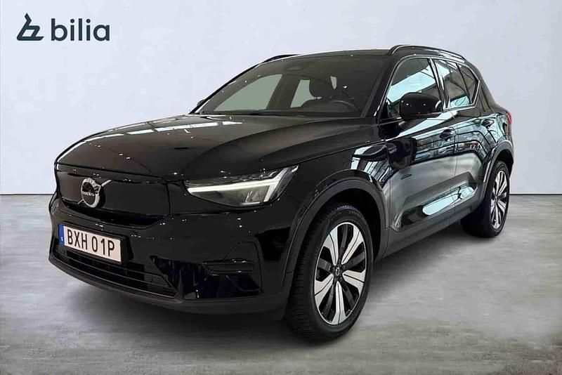 Begagnad Volvo XC40 Single Motor 154 kW (210 HK) 2023 Svart SUV