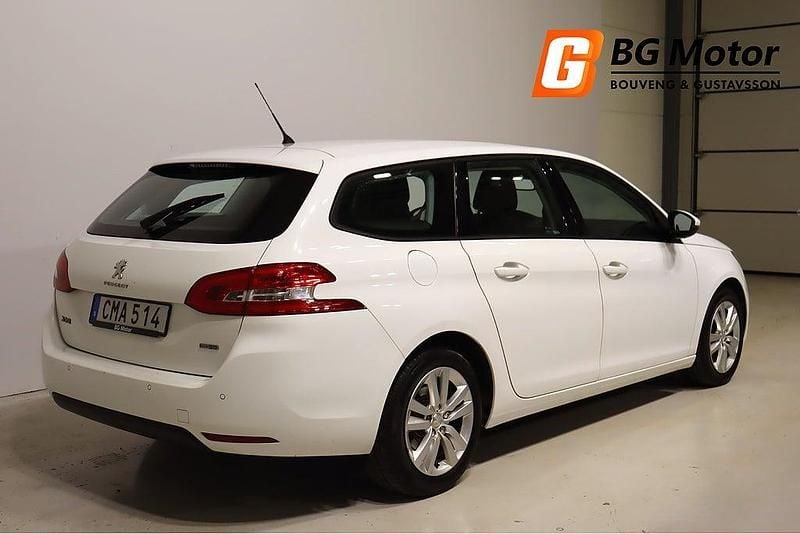 Begagnad Peugeot 308 SW 99 HK (72 kW) 2016 Vit Kombi