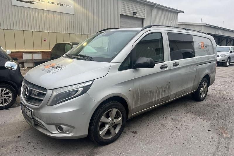 Silvermetallic Begagnad 2018 Mercedes Vito Van | 249 900 kr (Superpris) - Bild 1/4