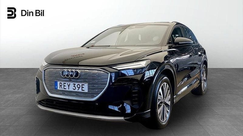 Svart (mytsvart metallic) Begagnad 2023 Audi Q4 e-tron Advanced Plus SUV | 434 000 kr (Lite dyr) - Bild 1/4