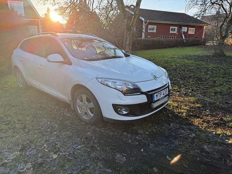 Begagnad 2012 Renault Mégane GrandTour Kombi | 25 000 kr (Superpris) - Bild 1/4