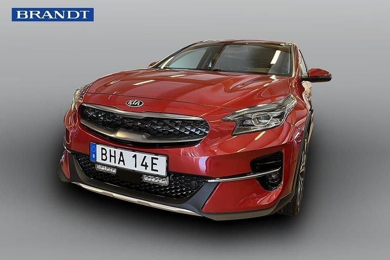Röd Begagnad 2021 Kia XCeed SUV | 224 900 kr (Marknadspris) - Bild 1/4