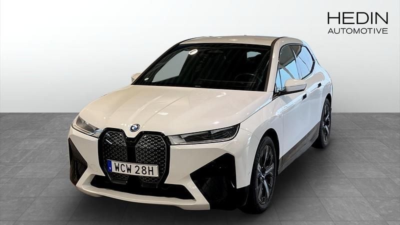 Begagnad 2022 BMW iX SUV | 469 900 kr (Marknadspris) - Bild 1/4