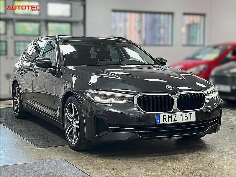 Begagnad BMW 530e 184 HK (135 kW) 2021 Grå Kombi