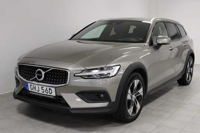 Grå Begagnad 2020 Volvo V60 CC SE Kombi | 249 000 kr (Marknadspris) - Bild 1/4