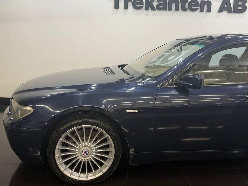 Begagnad BMW 745 333 HK (244 kW) 2003 Mörkblå Sedan