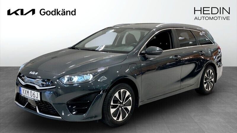 Grå (grey) Begagnad 2022 Kia Ceed Sportswagon Advance Kombi | 239 900 kr (Marknadspris) - Bild 1/4