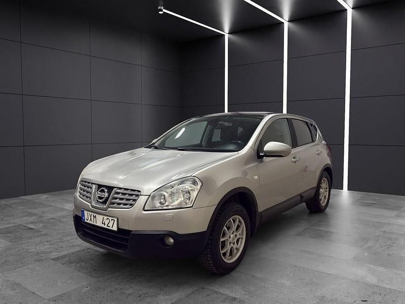 Silver Begagnad 2009 Nissan Qashqai SUV | 69 990 kr (Marknadspris) - Bild 1/4