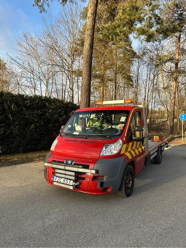 Röd Begagnad 2007 Peugeot Boxer Van | 125 000 kr (Lite dyr) - Bild 1/4