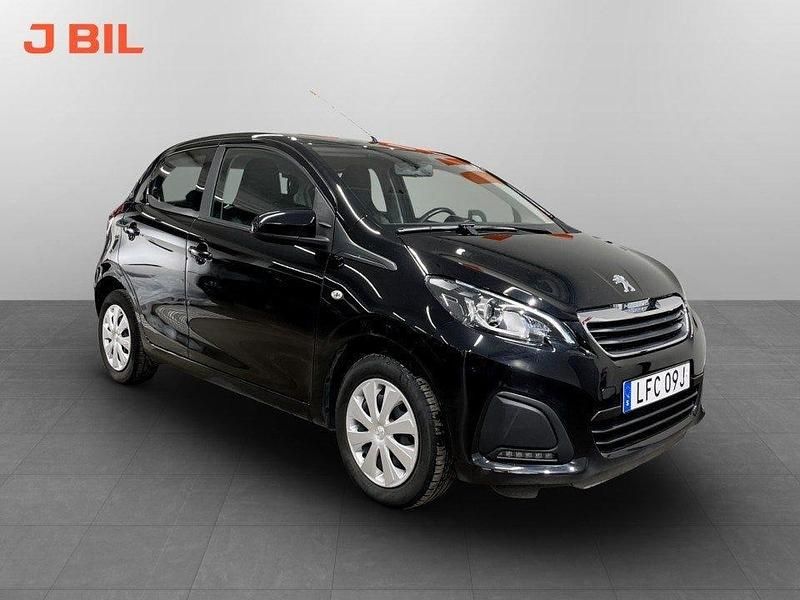 Svart Begagnad 2020 Peugeot 108 Active Halvkombi | 99 900 kr (Marknadspris) - Bild 1/4
