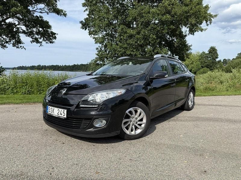 Svart Begagnad 2013 Renault Mégane GrandTour Kombi | 49 900 kr (Marknadspris) - Bild 1/4