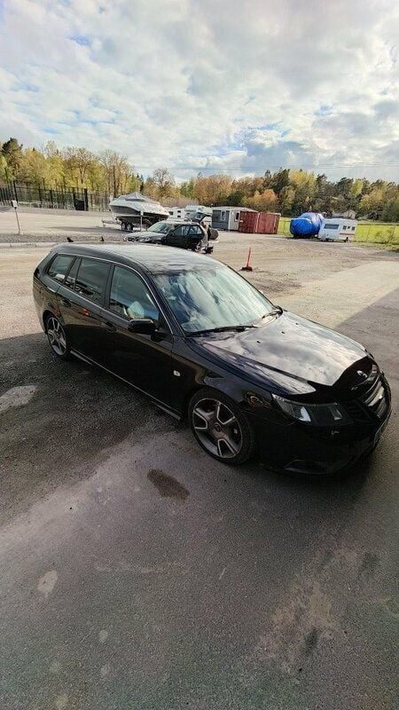 Svart Begagnad 2008 Saab 9-3 Kombi | 80 000 kr - Bild 1/4