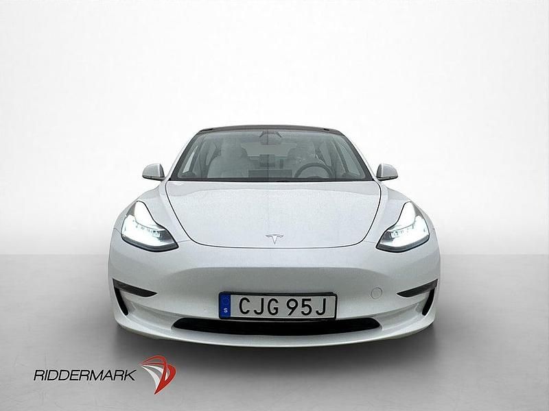 Begagnad Tesla Model 3 Long Range AWD 366 kW (498 HK) 2019 Vit Sedan