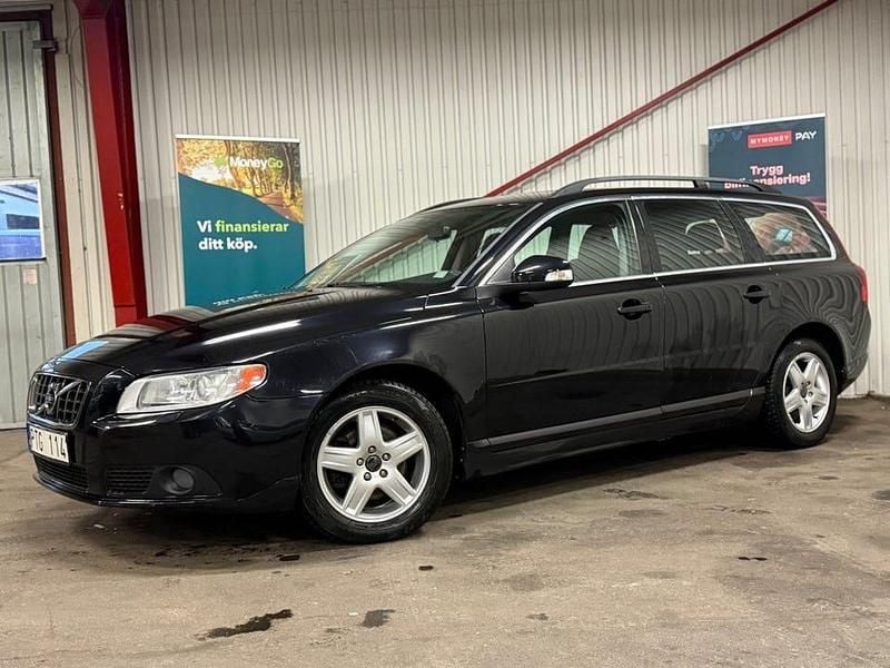 Svart Begagnad 2011 Volvo V70 Momentum Kombi | 59 900 kr (Superpris) - Bild 1/4