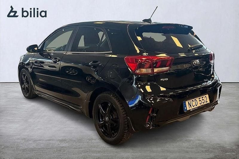 Begagnad Kia Rio GT-Line 121 HK (88 kW) 2018 Svart Halvkombi