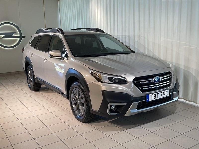 Brun Begagnad 2023 Subaru Outback SUV | 409 900 kr (Marknadspris) - Bild 1/4