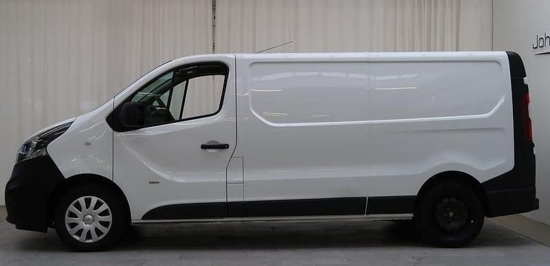 Begagnad Opel Vivaro 125 HK (91 kW) 2017 Vit Minibuss