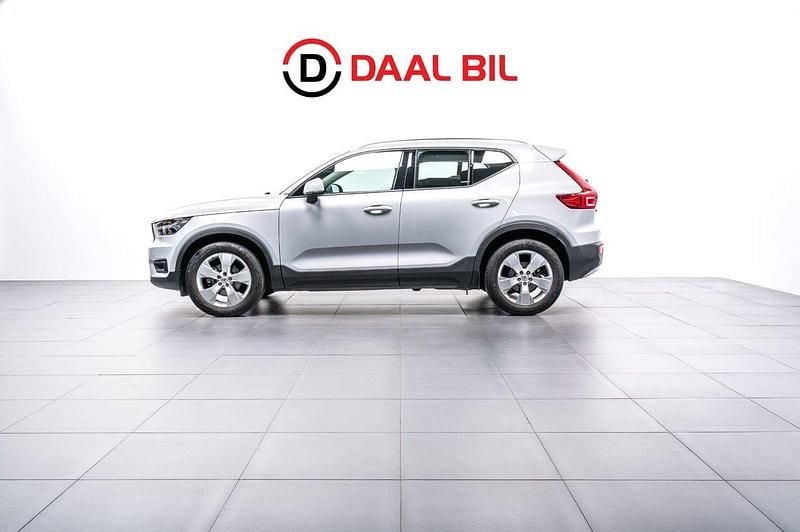 Silver Begagnad 2019 Volvo XC40 SUV | 279 700 kr (Bra pris) - Bild 1/4