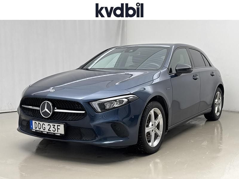 Begagnad Mercedes A250 160 HK (117 kW) 2020 Blå
