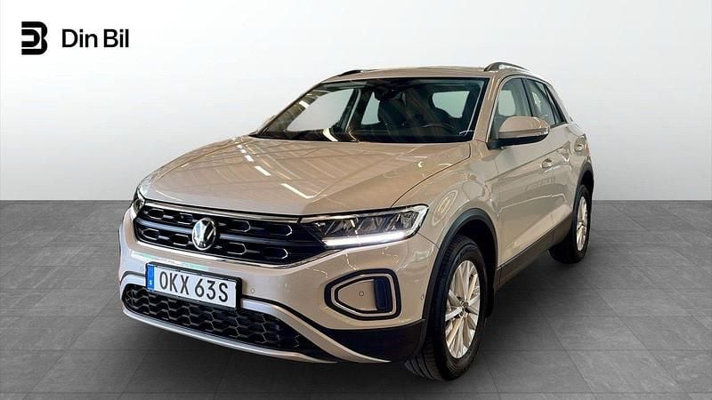 Grå Begagnad 2022 VW T-Roc Life SUV | 229 900 kr (Marknadspris) - Bild 1/4