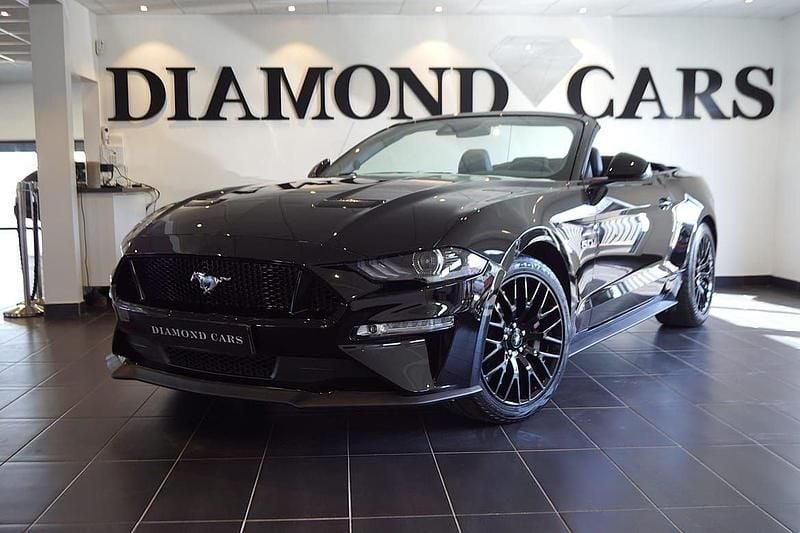 Svart Begagnad 2018 Ford Mustang GT Convertible Cab | 499 000 kr (Marknadspris) - Bild 1/4