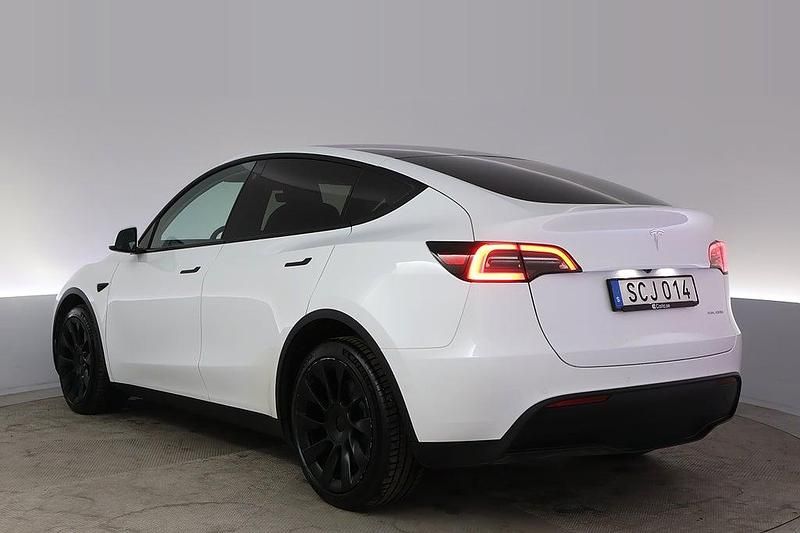 Begagnad Tesla Model Y Long Range AWD 378 kW (514 HK) 2022 Vit SUV