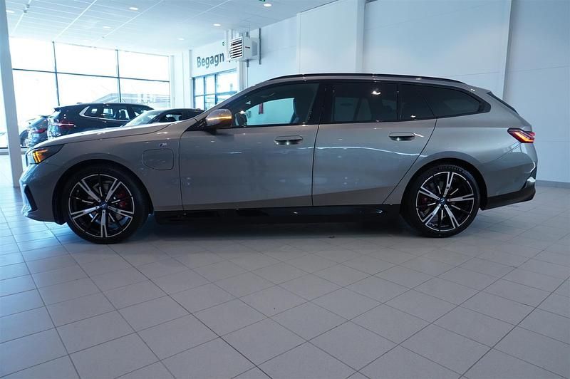 Ny BMW 530e Efficient Dynamics 2025 Okänd Kombi