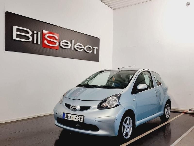 Ljusblå Begagnad 2006 Toyota Aygo Halvkombi | 19 900 kr (Marknadspris) - Bild 1/4