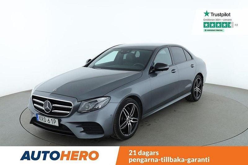 Grå Begagnad 2019 Mercedes E220 AMG line Sedan | 287 000 kr (Bra pris) - Bild 1/4